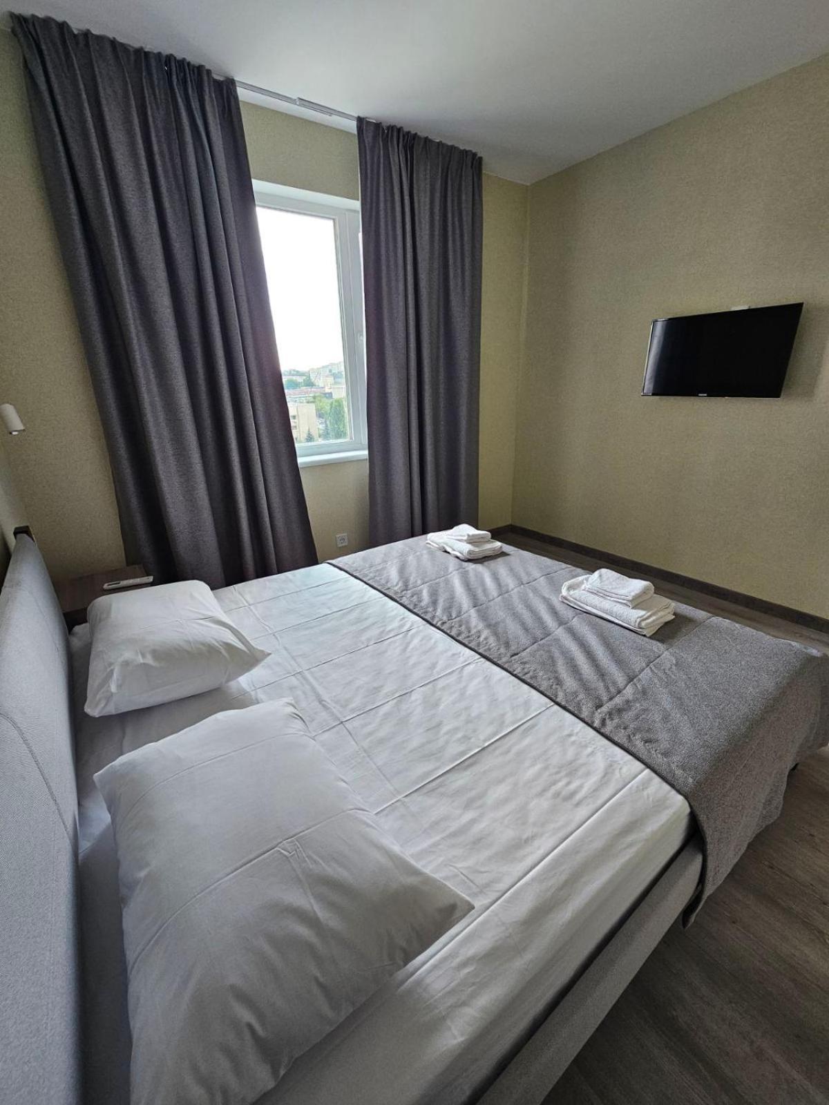 Hotel Mansarda Iris Kijów Zewnętrze zdjęcie