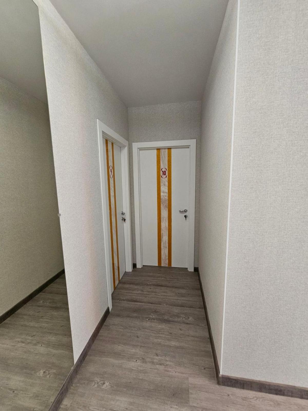 Hotel Mansarda Iris Kijów Zewnętrze zdjęcie