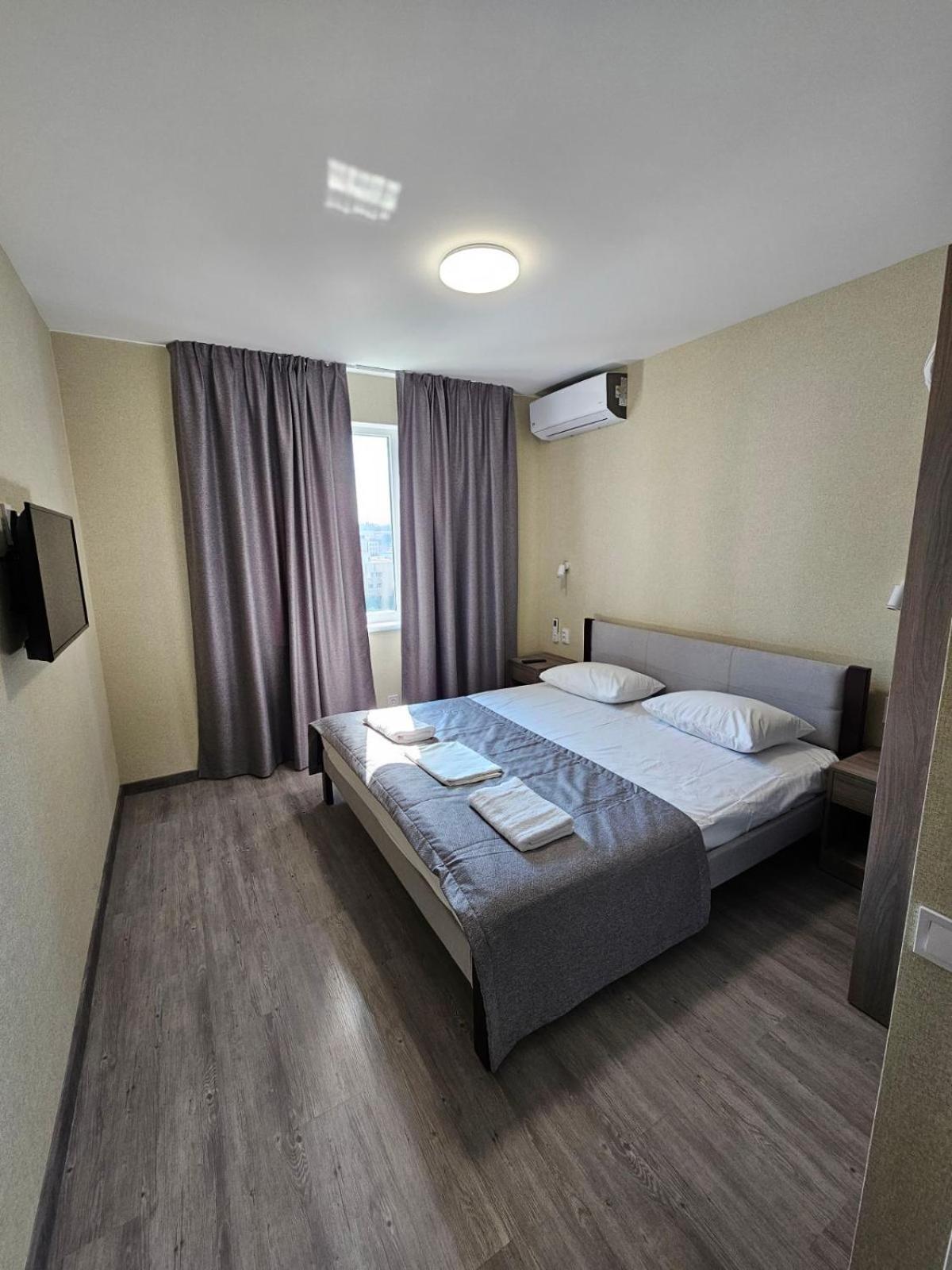 Hotel Mansarda Iris Kijów Zewnętrze zdjęcie