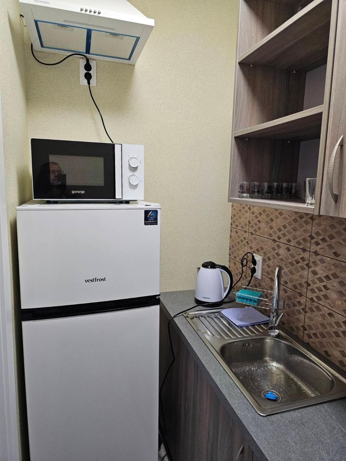 Hotel Mansarda Iris Kijów Zewnętrze zdjęcie